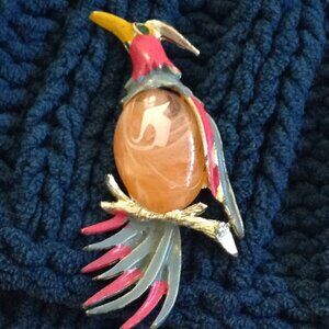 VTG "Jelly Belly" Parrot, Cabochon Belly, Eclectic Granny, Classic Lucite Belly